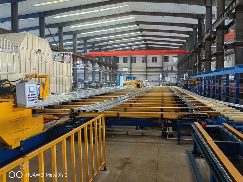 单人无人调直冷床